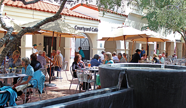 Courtyard Café at the Heard Museum ©Taylor Peterson