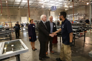 Sen. McCain meets factory workers at new Phoenix plant